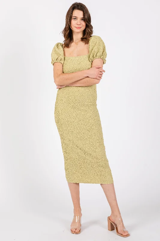 Women's midi dress quiz flair -Lime Popcorn Textured Short Puff Sleeve Midi Dress