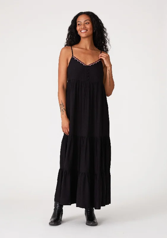 Women's floral dress span chic -Black Scalloped Embroidered Neckline Maxi Dress