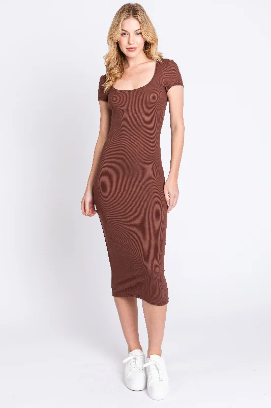 Women's midi dress cinch chic -Brown Rib Knit Short Sleeve Midi Dress